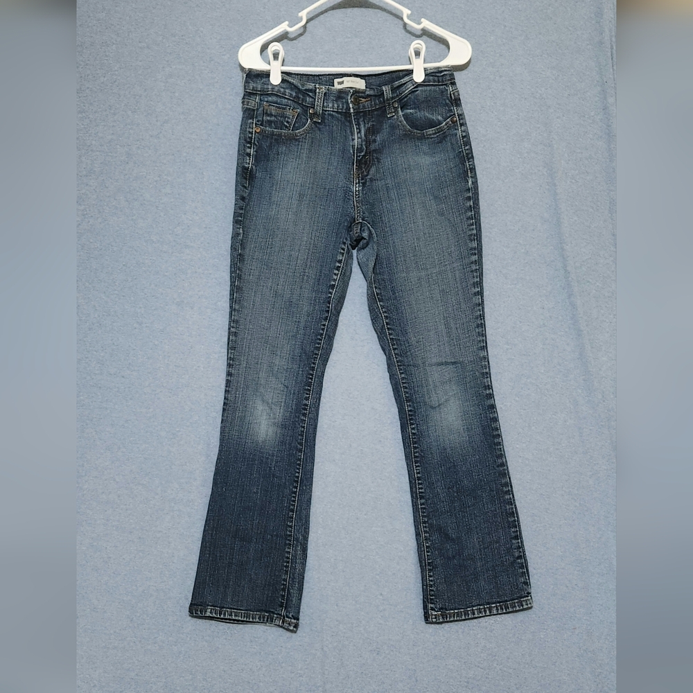 Levi's Women's 515 Boot Cut Jeans - Dark Blue. Size 28/32